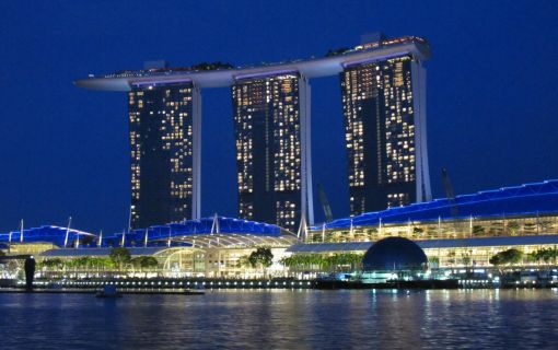 シンガポールフライヤーなしプラン(午後発!シンガポールのパワースポットとトライショー&夜景ツアー)