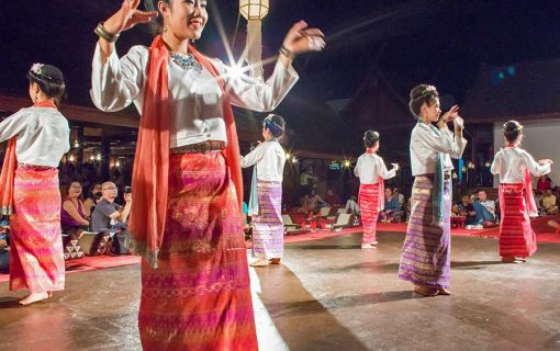 【チェンマイ発】北タイ伝統舞踊！カントークディナー＆ショー