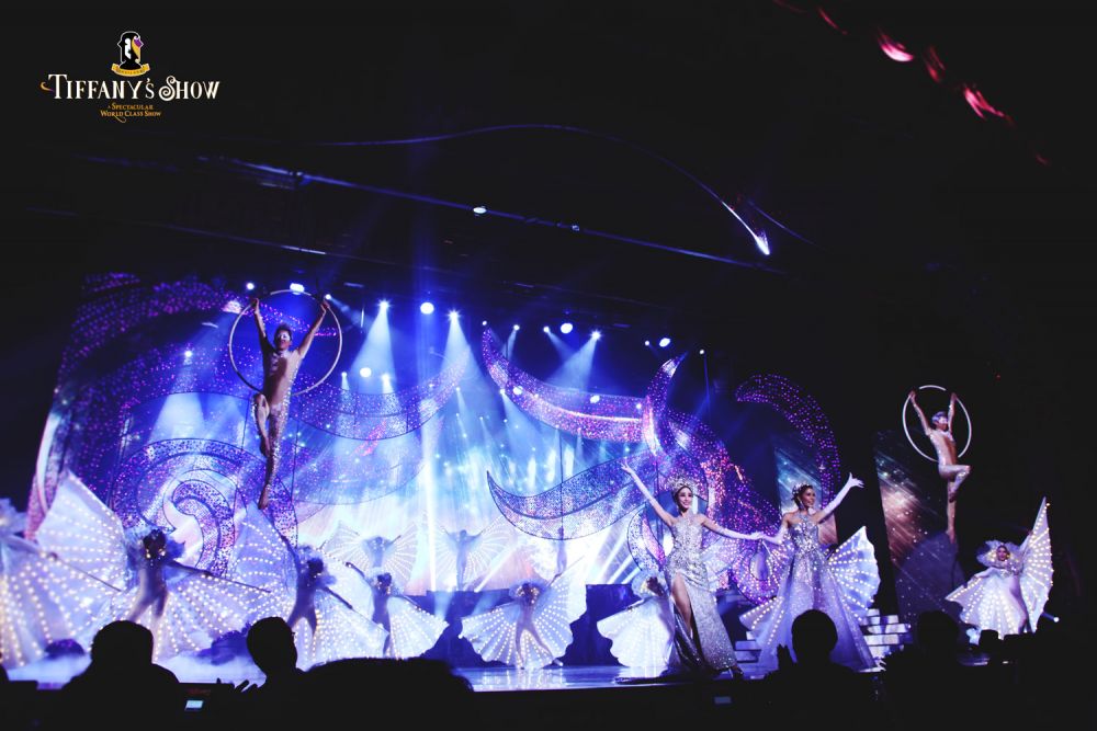 パタヤ：ティファニーズ　 (ニューハーフショー) 5