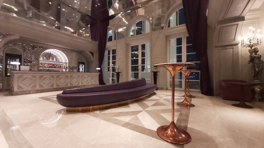 パタヤ：ティファニーズ　 (ニューハーフショー) 8