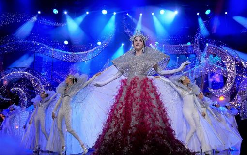 パタヤ：ティファニーズ　 (ニューハーフショー) 7