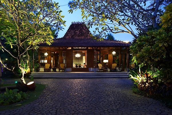 人気の2大寺院巡りタナロット&ウルワトゥ 3