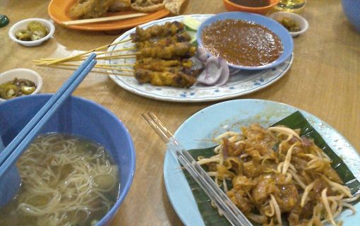 ペナン Jalan Jalan！B級グルメを堪能、トライショーとフェリー乗船付き！＜夕方発観光＞ 7