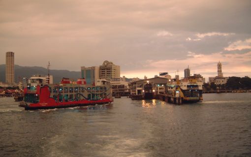 ペナン Jalan Jalan！B級グルメを堪能、トライショーとフェリー乗船付き！＜夕方発観光＞ 2