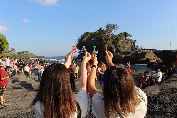 人気の2大寺院巡りタナロット&ウルワトゥ 2