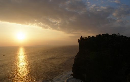 人気の2大寺院巡りタナロット&ウルワトゥ 5