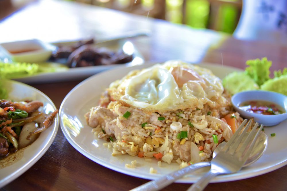 豚チャーハン　80バーツ（カオパムー）和風テイストで美味！