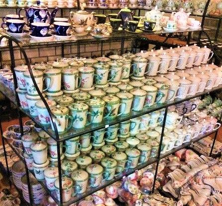 【ハノイ発】カラフル陶器に出会う!バッチャン村 半日観光(午前発) 2