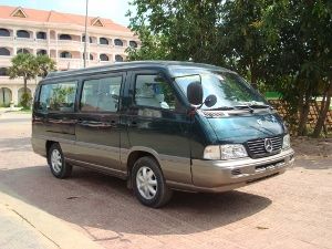 車（セダン・ミニバン）空港－ホテル送迎　片道　ガイド付き 2