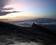 山頂からの朝陽