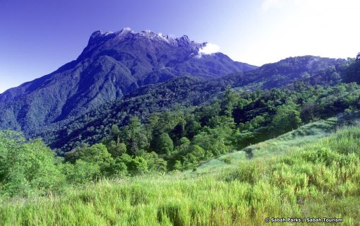 キナバル山