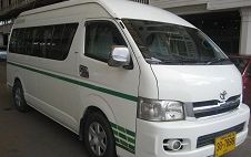 車とガイドチャーター4時間