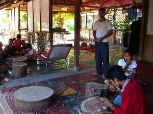ロリュオス遺跡群半日観光・影絵人形作成体験付き（午前・午後発） 4