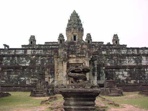 ロリュオス遺跡群半日観光（午前・午後発） 2