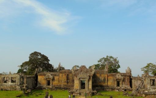 ベーシックプラン　絶景世界遺産! プレア・ヴィヒア寺院１日観光（4WD乗り換え費用・お弁当付き）