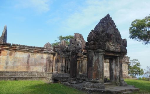 絶景世界遺産! プレア・ヴィヒア寺院1日観光(4WD乗り換え費用・お弁当付き) 5