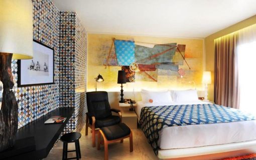 グランドクラブルーム