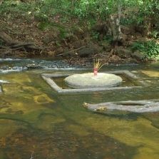 クーレン山 川の遺跡