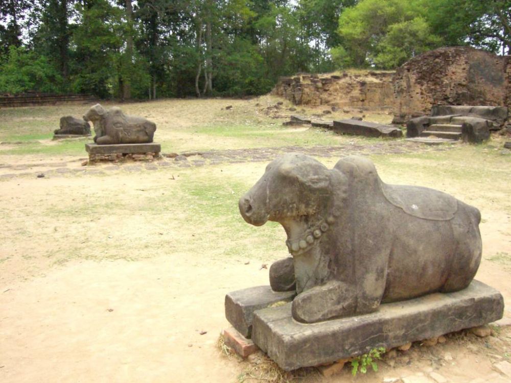 ロリュオス遺跡群半日観光（午前・午後発） 4