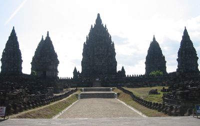 【ジャカルタ発】インドネシアの3大世界遺産ボロブドゥール遺跡、プランバナン遺跡、サンギラン初期人類遺跡を巡る2泊3日ツアー 5