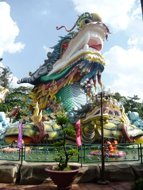 【ホーチミン発】スイティエン公園 1