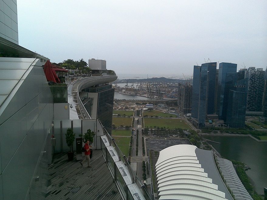 スカイパークデッキ