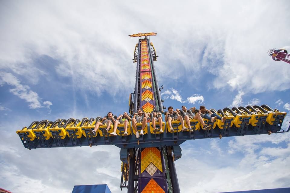 シニカルワールド(エキサイトゾーン)