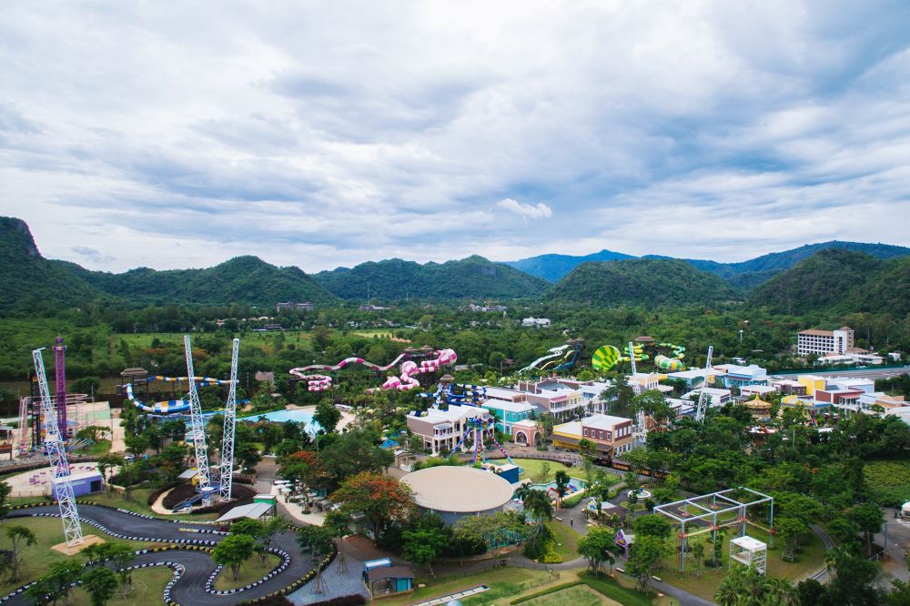 シニカルワールド